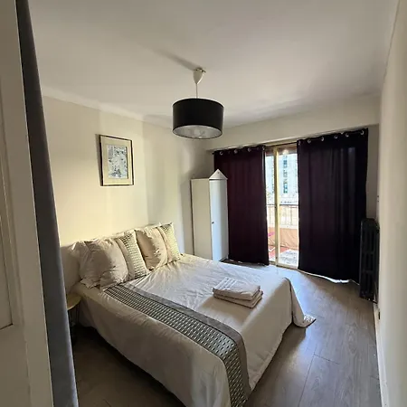 4 Pieces Au Coeur De Juan Les Pins *